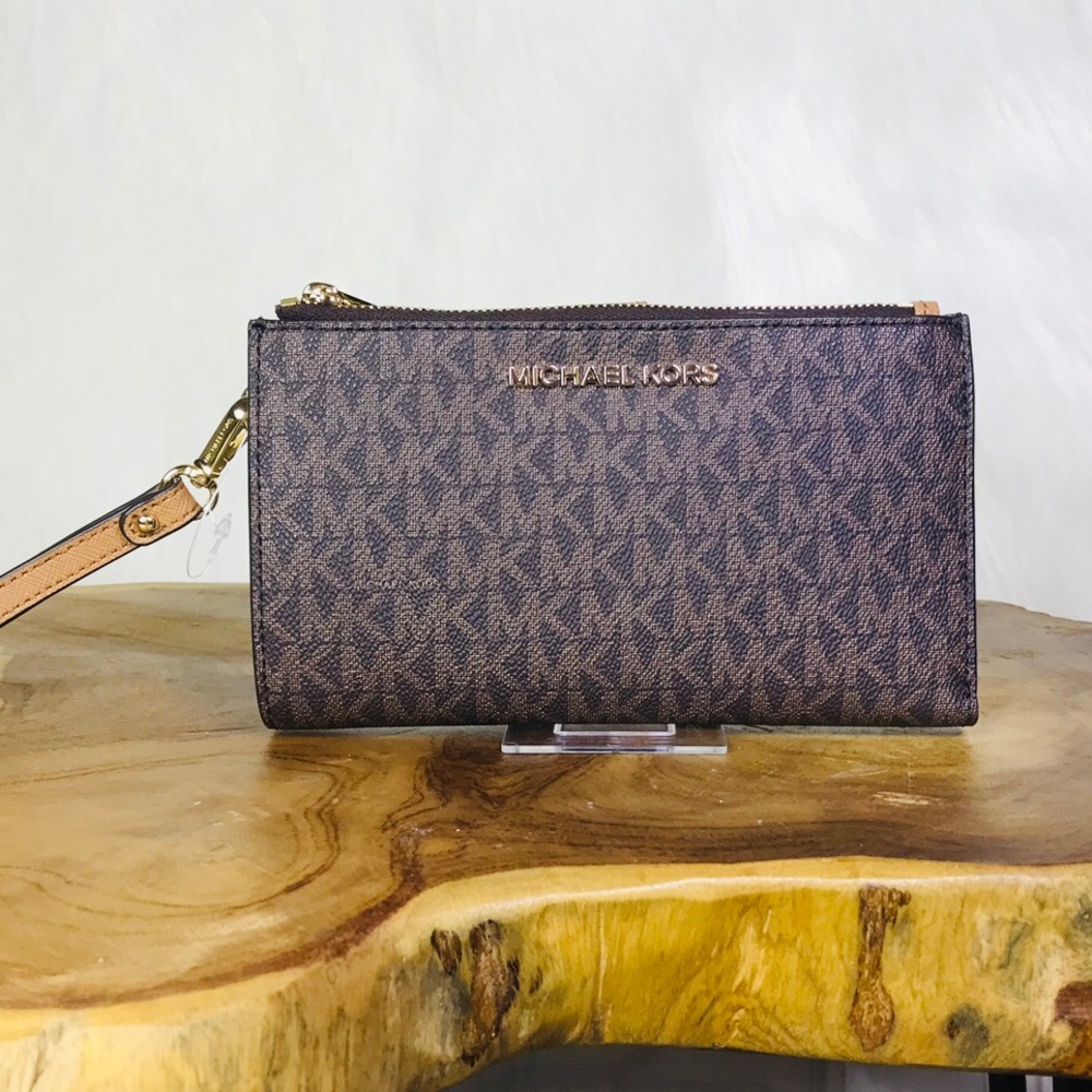 Michael Kors Jet Set Travel Double Zip Wristlet